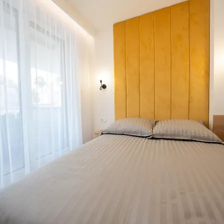 Miodowy Apartament Z Duzym Tarasem W Rewalu, Blisko Morza Exteriér fotografie
