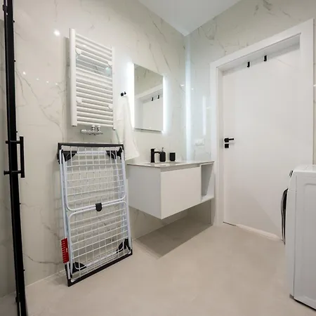 Miodowy Apartament Z Duzym Tarasem W Rewalu, Blisko Morza Exteriér fotografie