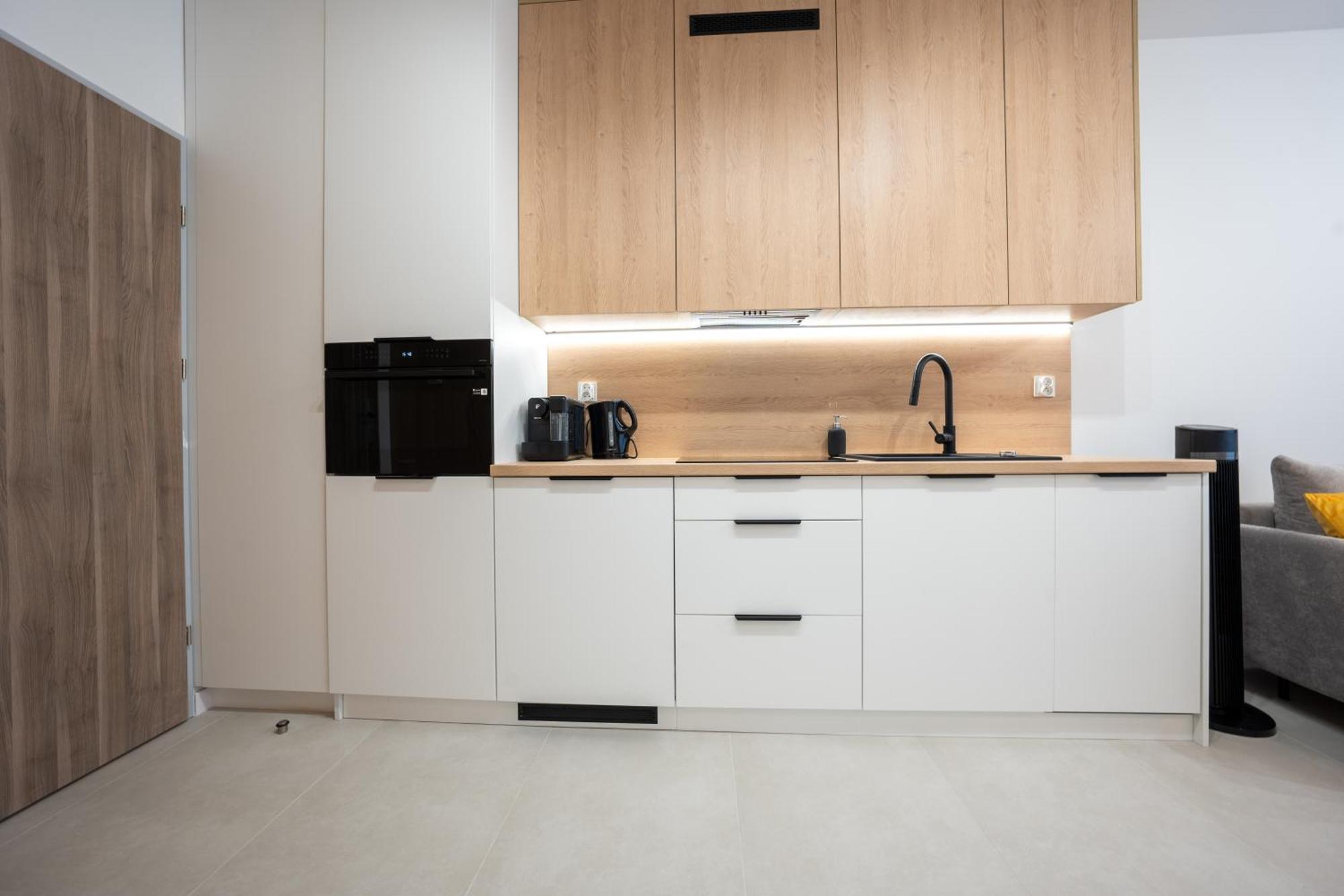 Miodowy Z Duzym Tarasem W Rewalu, Blisko Morza Apartment
